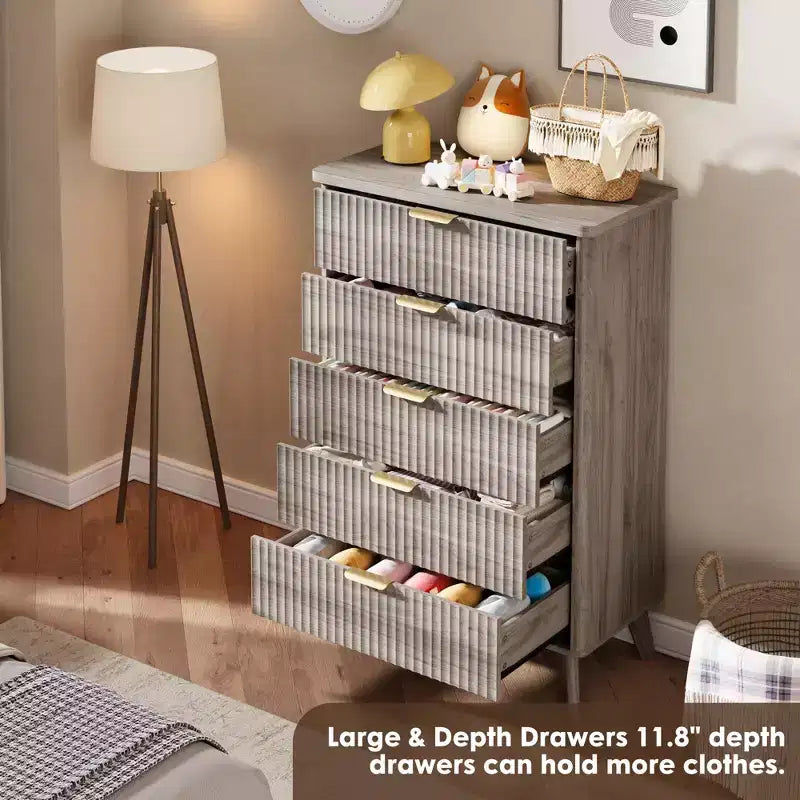 Fluted Dresser for Bedroom with 5 Deep Drawers, 47.2 in Tall Chest of Drawers, Curved Profile Design, Modern Wooden Dresser
