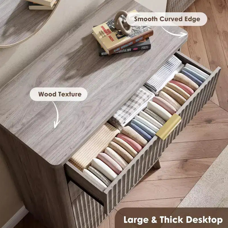 Fluted Dresser for Bedroom with 5 Deep Drawers, 47.2 in Tall Chest of Drawers, Curved Profile Design, Modern Wooden Dresser
