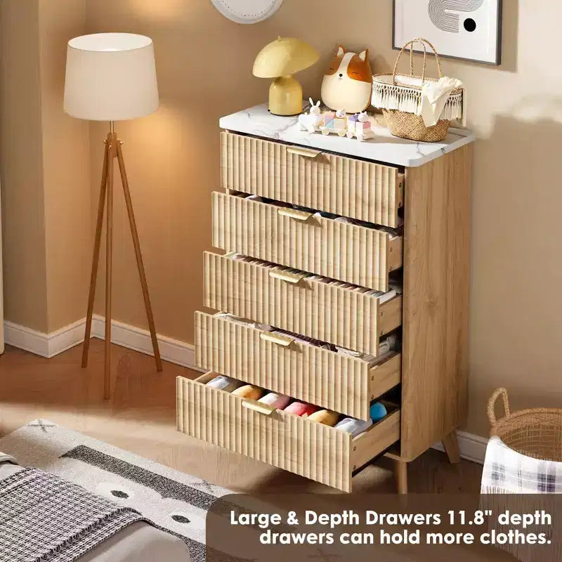 Fluted Dresser for Bedroom with 5 Deep Drawers, 47.2 in Tall Chest of Drawers, Curved Profile Design, Modern Wooden Dresser